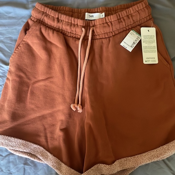 ROLLED HEM FLEECE SHORT - Picture 4 of 5